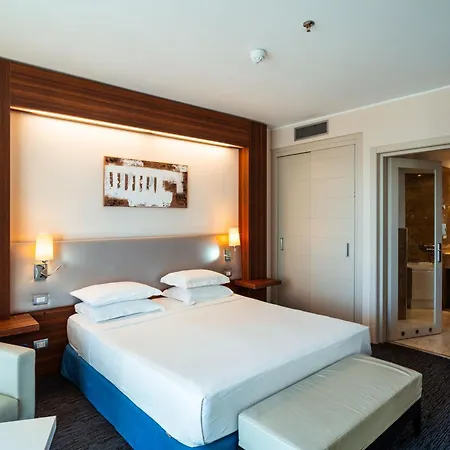 Delta By Marriott Sardinia מלון אולביה