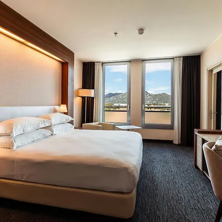 Delta By Marriott Sardinia מלון אולביה