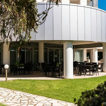 Отель Delta By Marriott Sardinia Ольбия